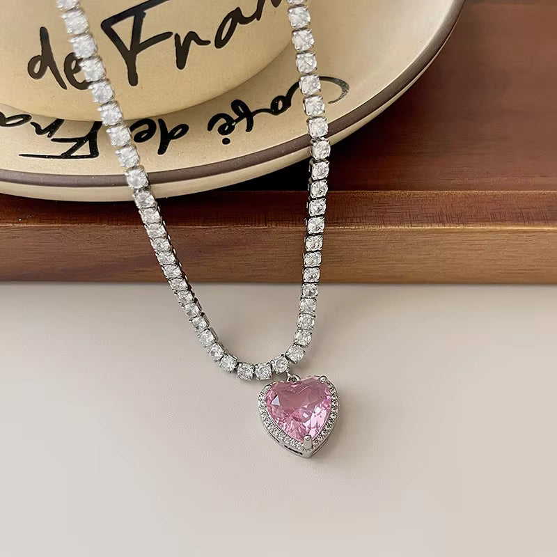 Pink Heart Pendant Necklace for Women Lovers Rhinestione Clavicle Chain Chocker Female Cute Crystal Moonstone Jewlery Gifts
