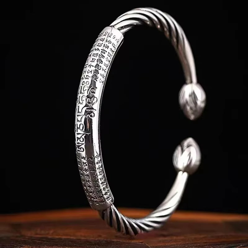 Retro Punk Koi Fish Engraved Pattern Bracelet Suitable for Men and Women Good Luck Trendy Open Bracelet Jewelry Gift