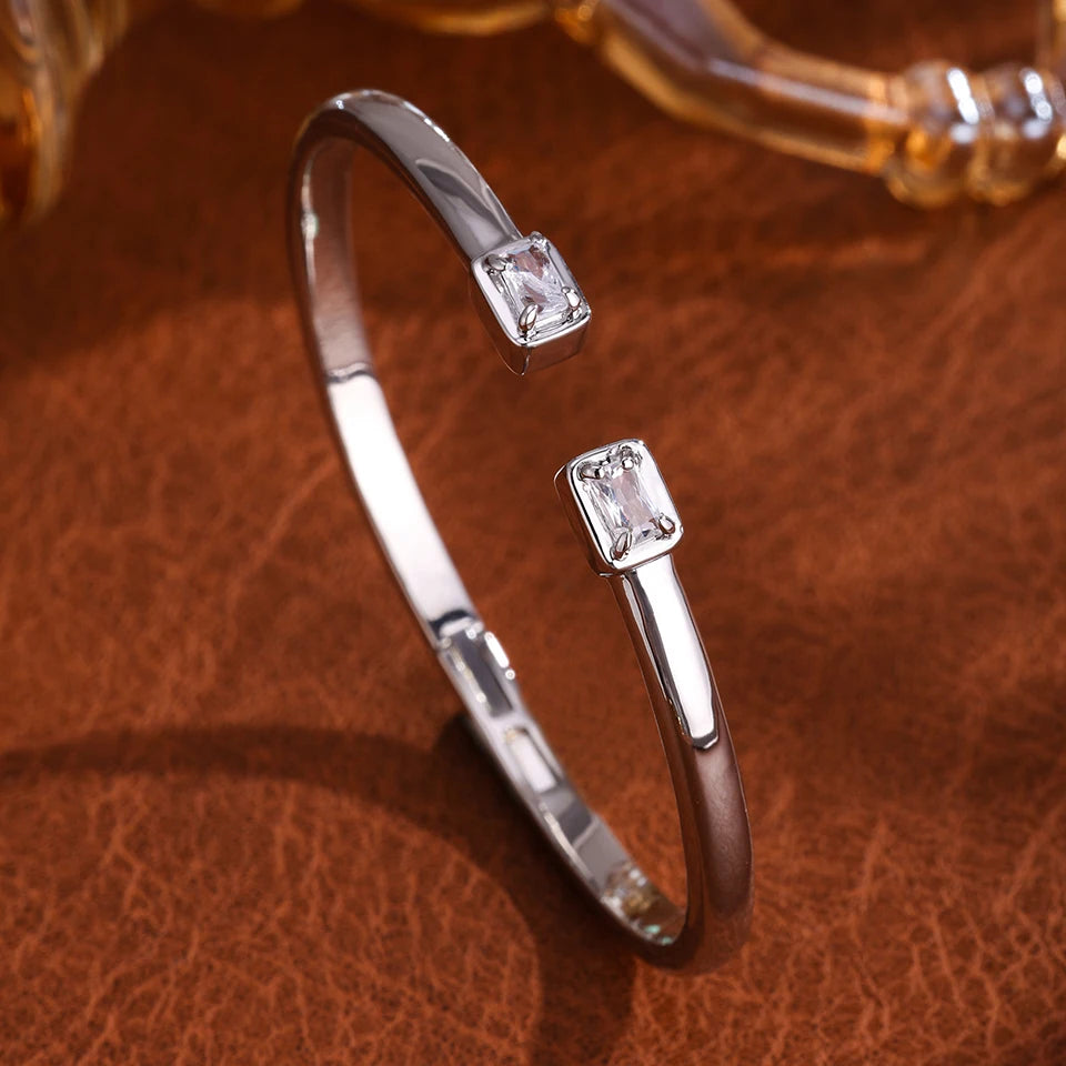 Luxury Geometry Gold Color Cuff Bangles for Women Fashion Cubic Zirconia Bracelets INS Party Everyday Jewlery.