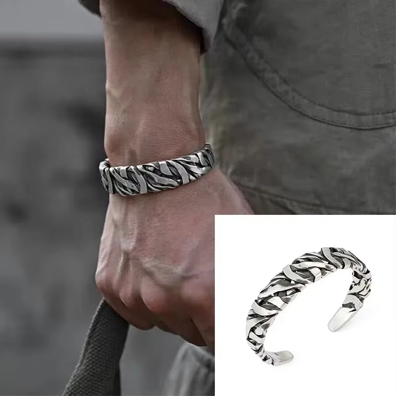 Retro Punk Koi Fish Engraved Pattern Bracelet Suitable for Men and Women Good Luck Trendy Open Bracelet Jewelry Gift