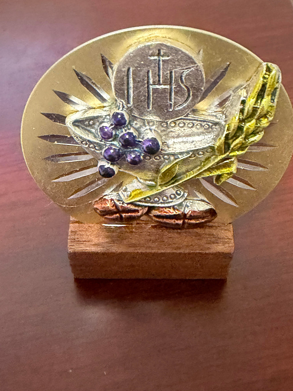 IHS Holy Communion Ornament – Eucharistic Chalice, Grapes & Wheat Christian Religious Gift
