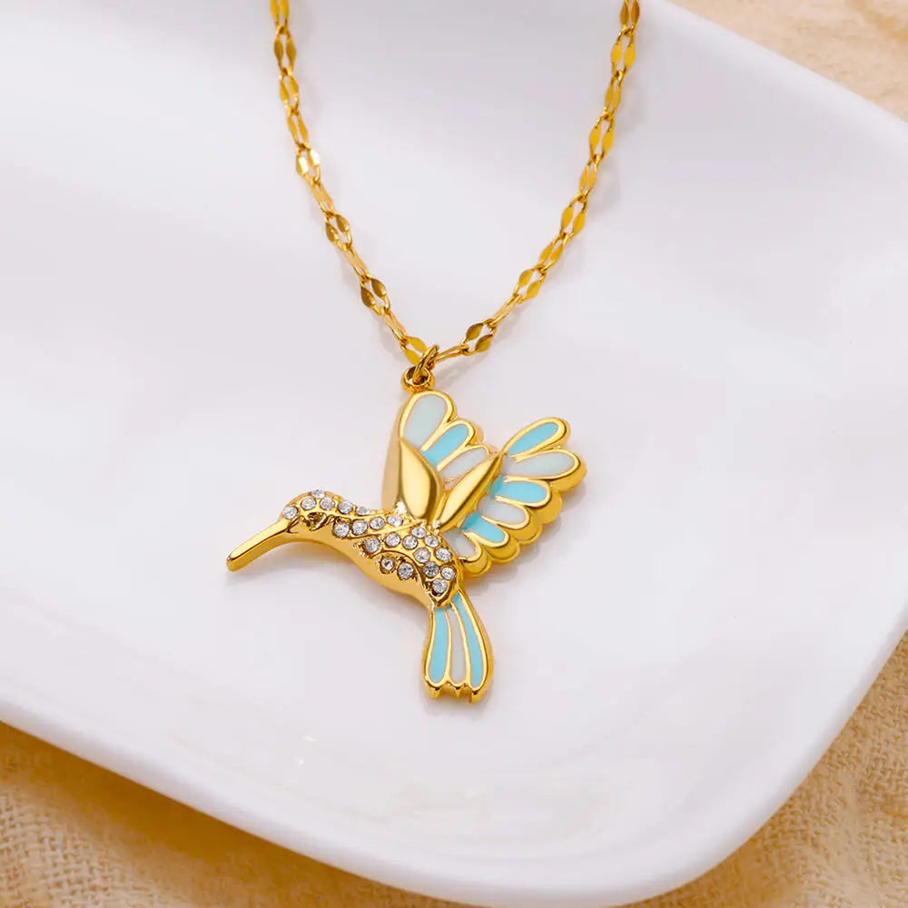 Cute Colorful Birds Necklaces for Women Stainless Steel Gold Color Chain Heart Grass Pendant Necklace Wedding Jewlery Gift New