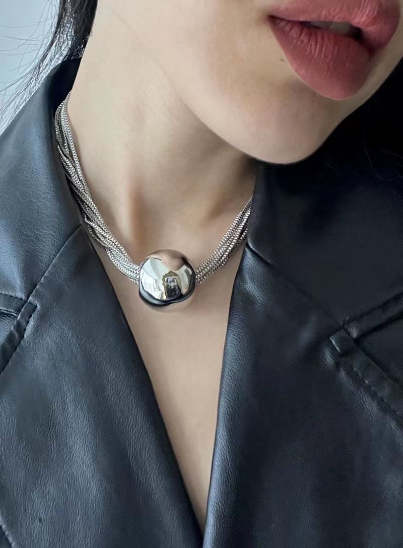 564797371