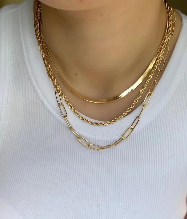 564159111