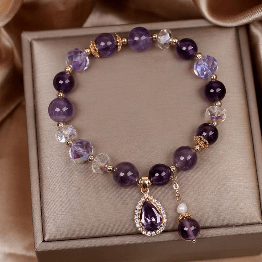 564379901