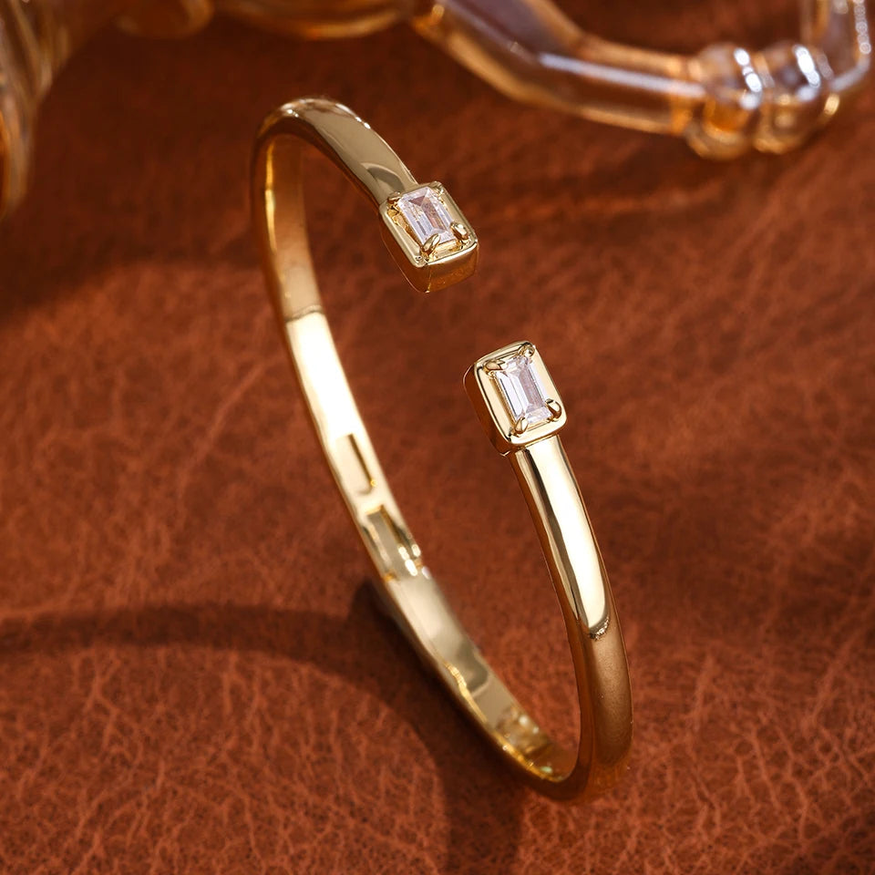 Luxury Geometry Gold Color Cuff Bangles for Women Fashion Cubic Zirconia Bracelets INS Party Everyday Jewlery.