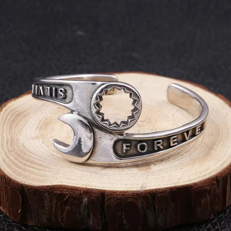 Retro Punk Koi Fish Engraved Pattern Bracelet Suitable for Men and Women Good Luck Trendy Open Bracelet Jewelry Gift
