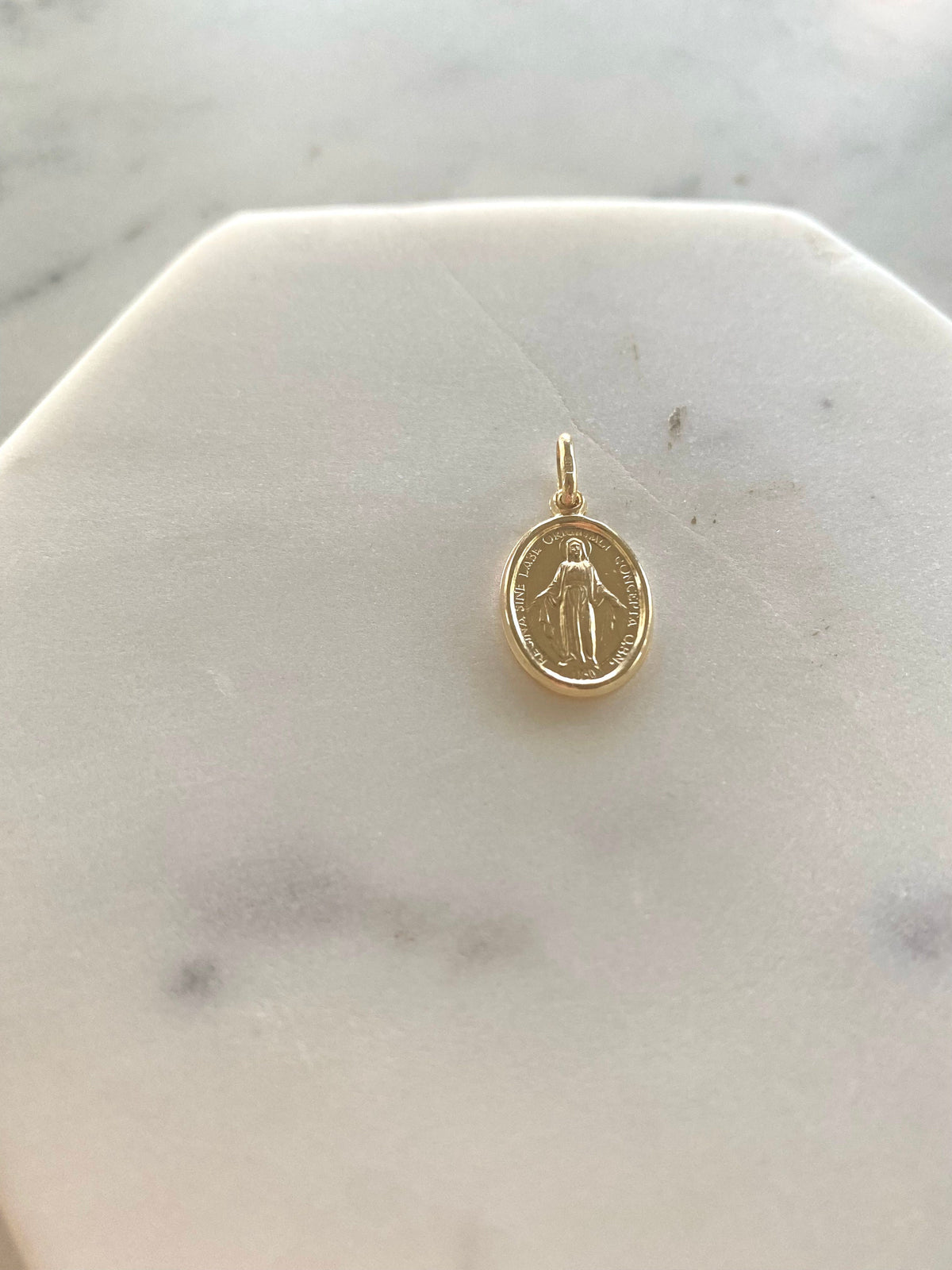 14K Gold Virgin Mary Oval Pendant Necklace, Religious Jewelry