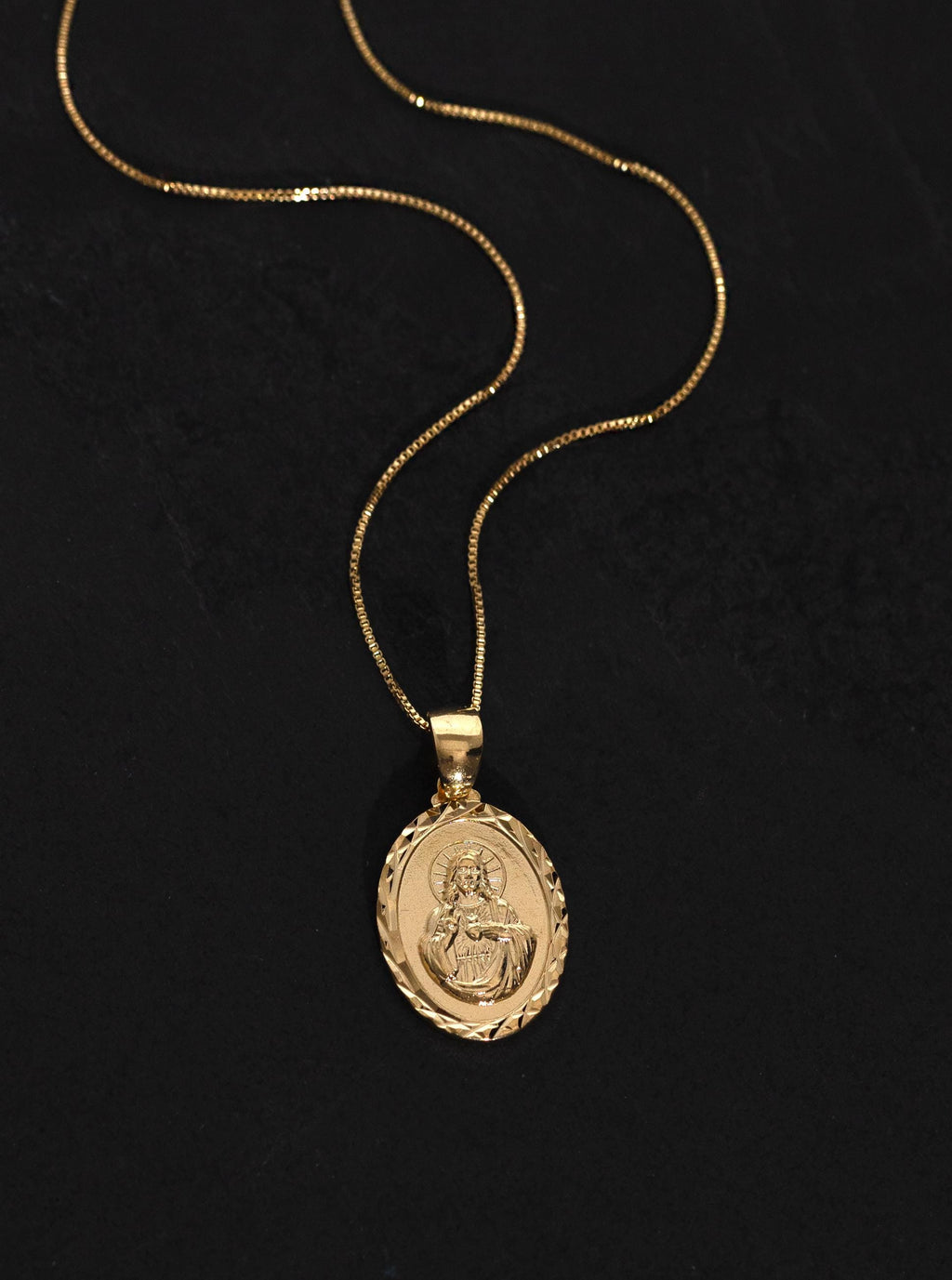 18K Gold Filled Sacred Heart of Jesus Medallion Pendant Necklace Religious Medal Gift Jewelry