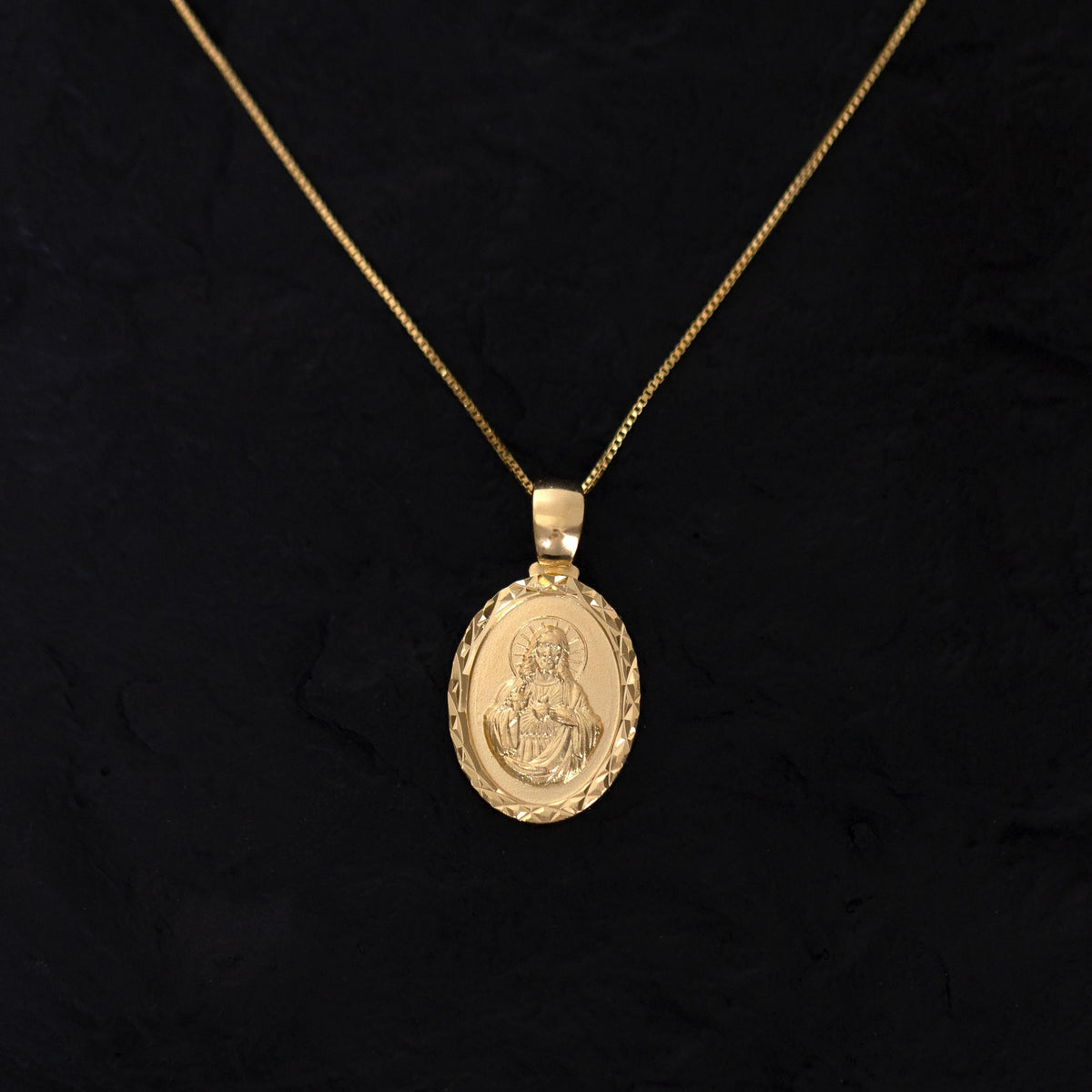 18K Gold Filled Sacred Heart of Jesus Medallion Pendant Necklace Religious Medal Gift Jewelry